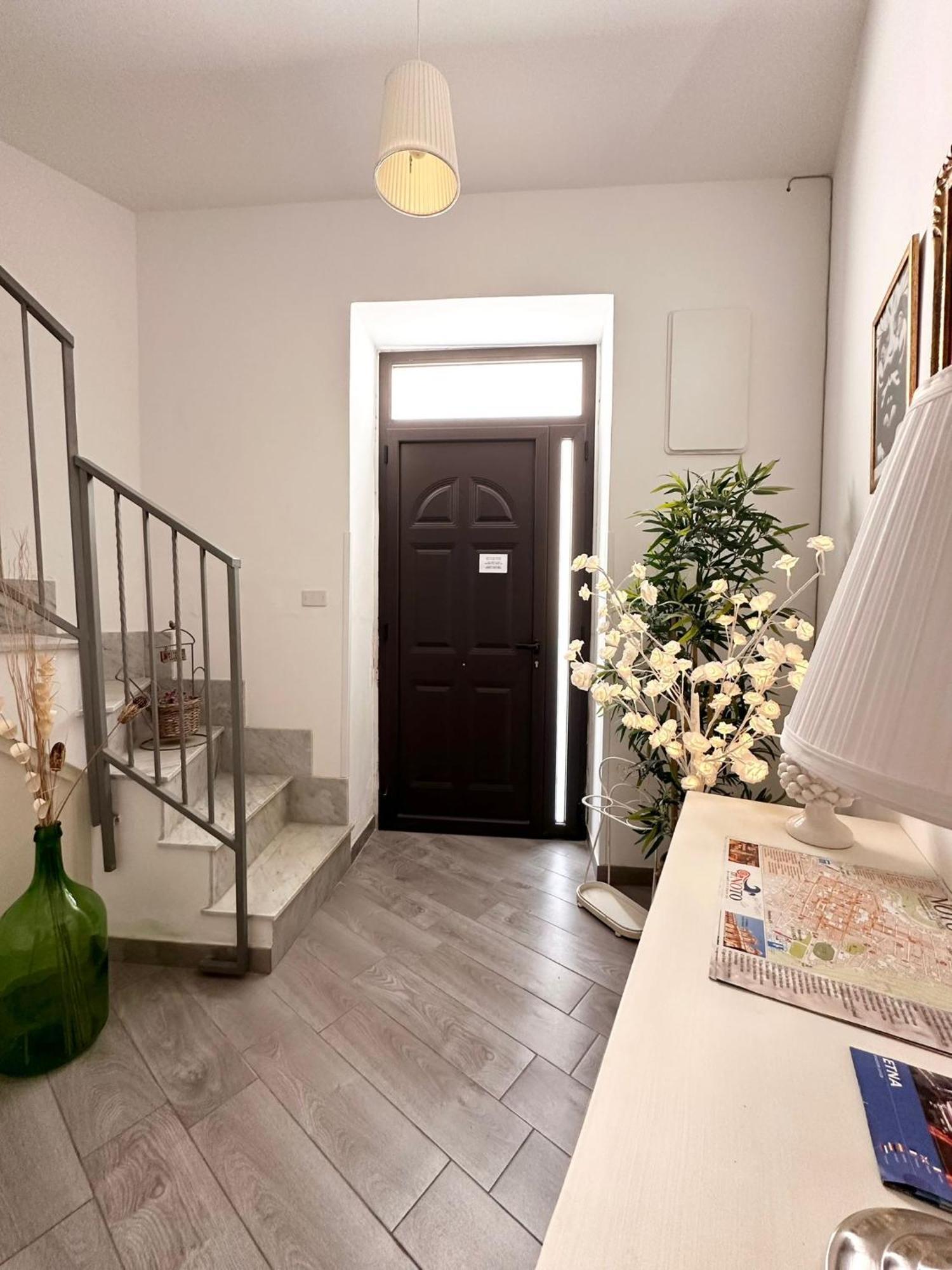 Lilly'S Home Noto Exterior foto